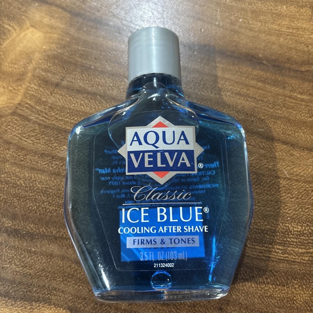Aqua Velva After Shave JB WILLIAMS Glass Bottle Classic Ice Blue Cooling 7oz VTG